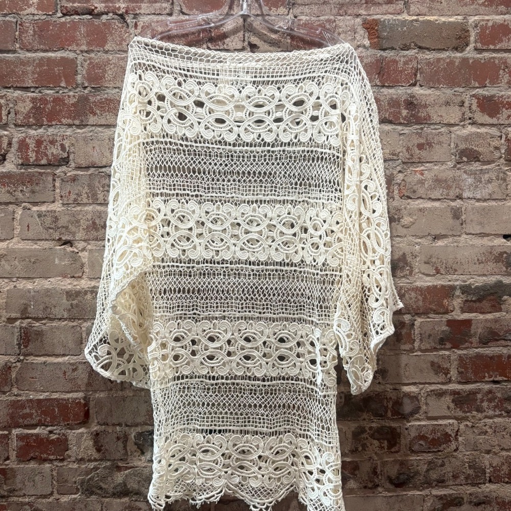 NWT ALEXIS Indiana Crochet Poncho‎ Cream Cover Up Dress XS/Small - Picture 8 of 8